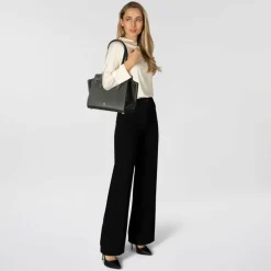 Outlet AIGNER Farah Schultertasche Leder 38 cm black