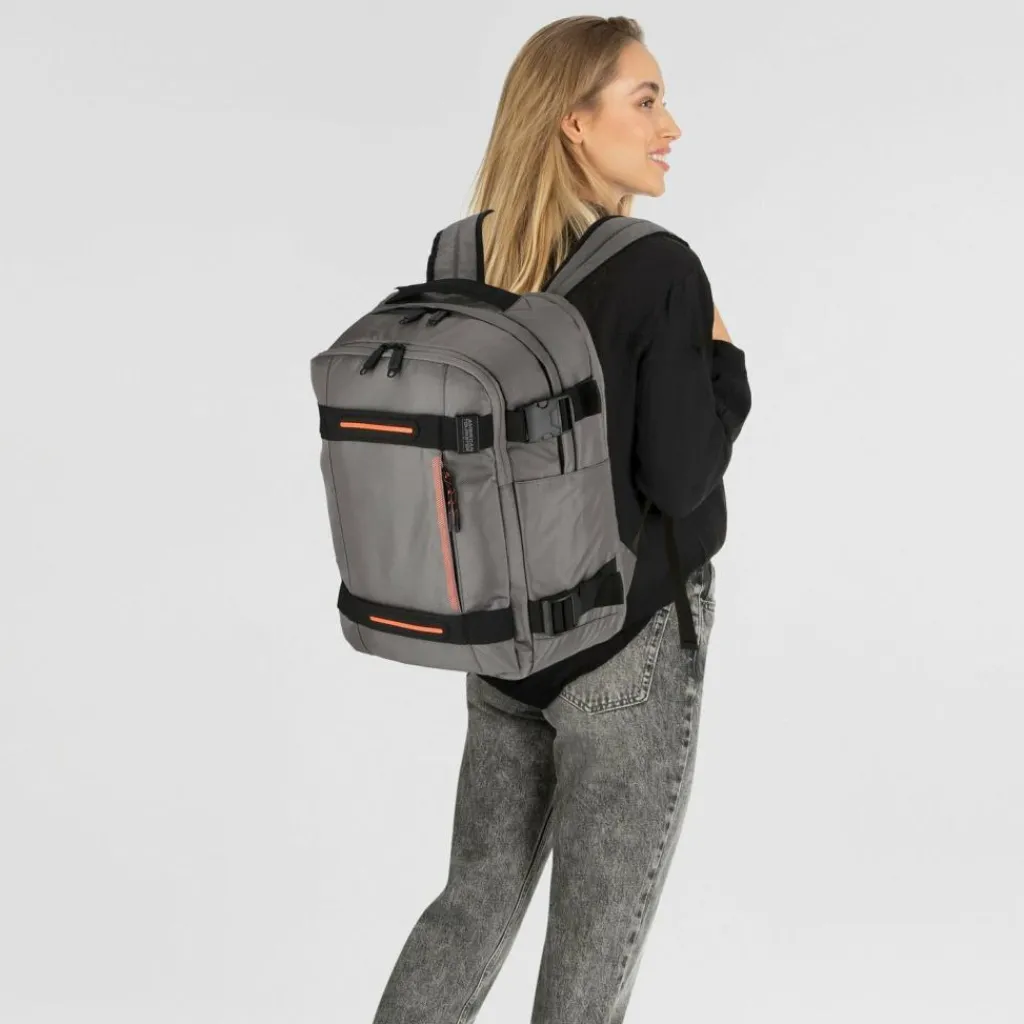 American Tourister Daypacks<Urban Track Daypack 45 cm Laptopfach dark grey