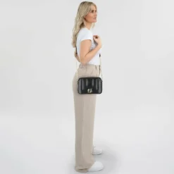 Boss Umhängetaschen<B-Icon Umhängetasche 20 cm black