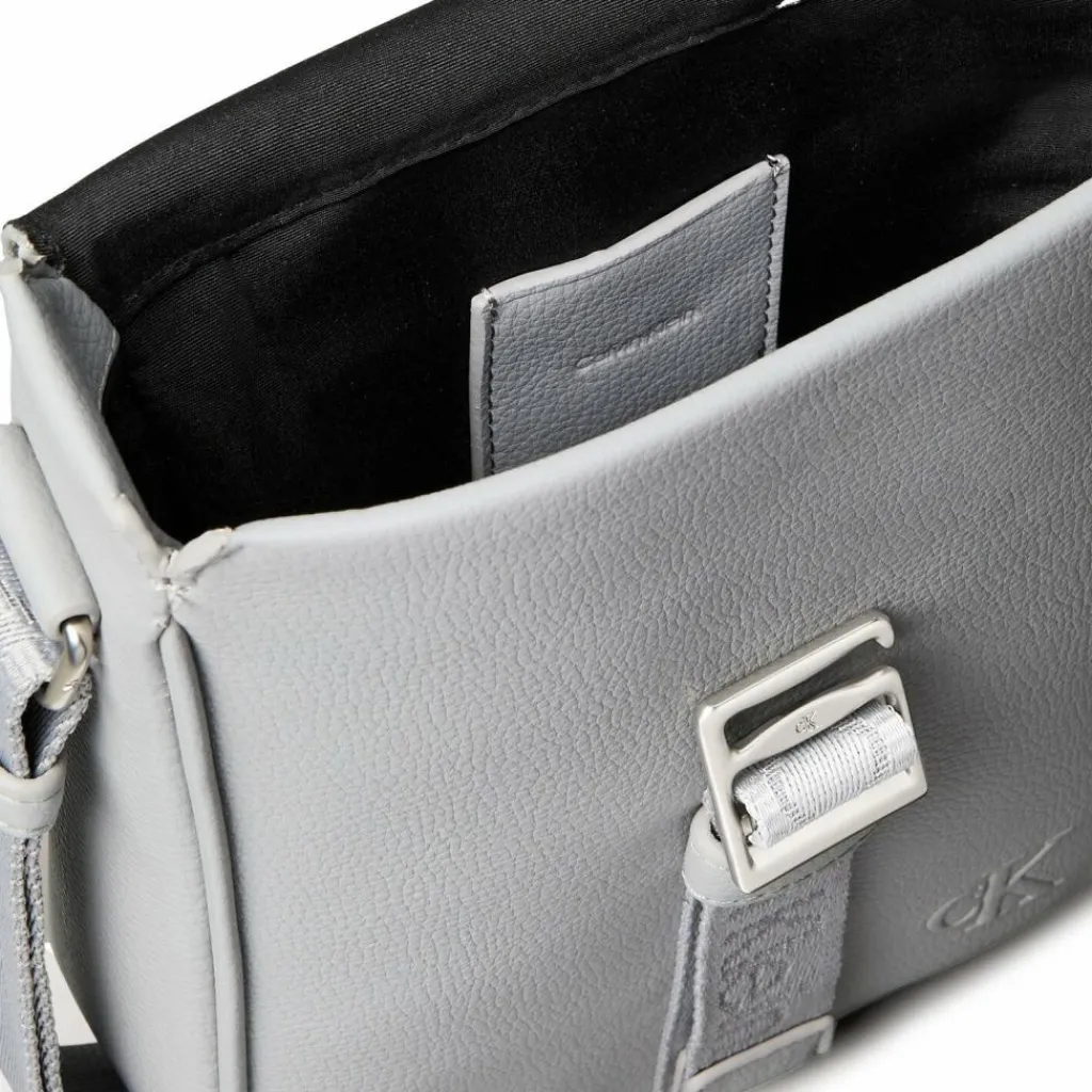 Calvin Klein Umhängetaschen<Cargo Umhängetasche 21 cm grey