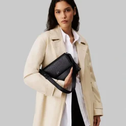 Calvin Klein Schultertaschen|Henkeltaschen<CK Daily Schultertasche 28 cm ck black