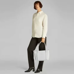 Discount Calvin Klein CK Essential Schultertasche 20 cm grey