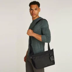 Calvin Klein CK Est. Umhängetasche 30.5 cm