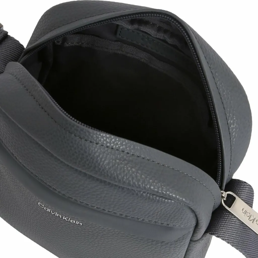 Calvin Klein CK Mixmedia Mini Bag Umhängetasche 16.5 cm