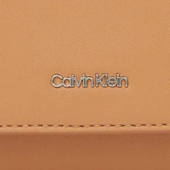 Calvin Klein Ck Must Schultertasche 27 cm