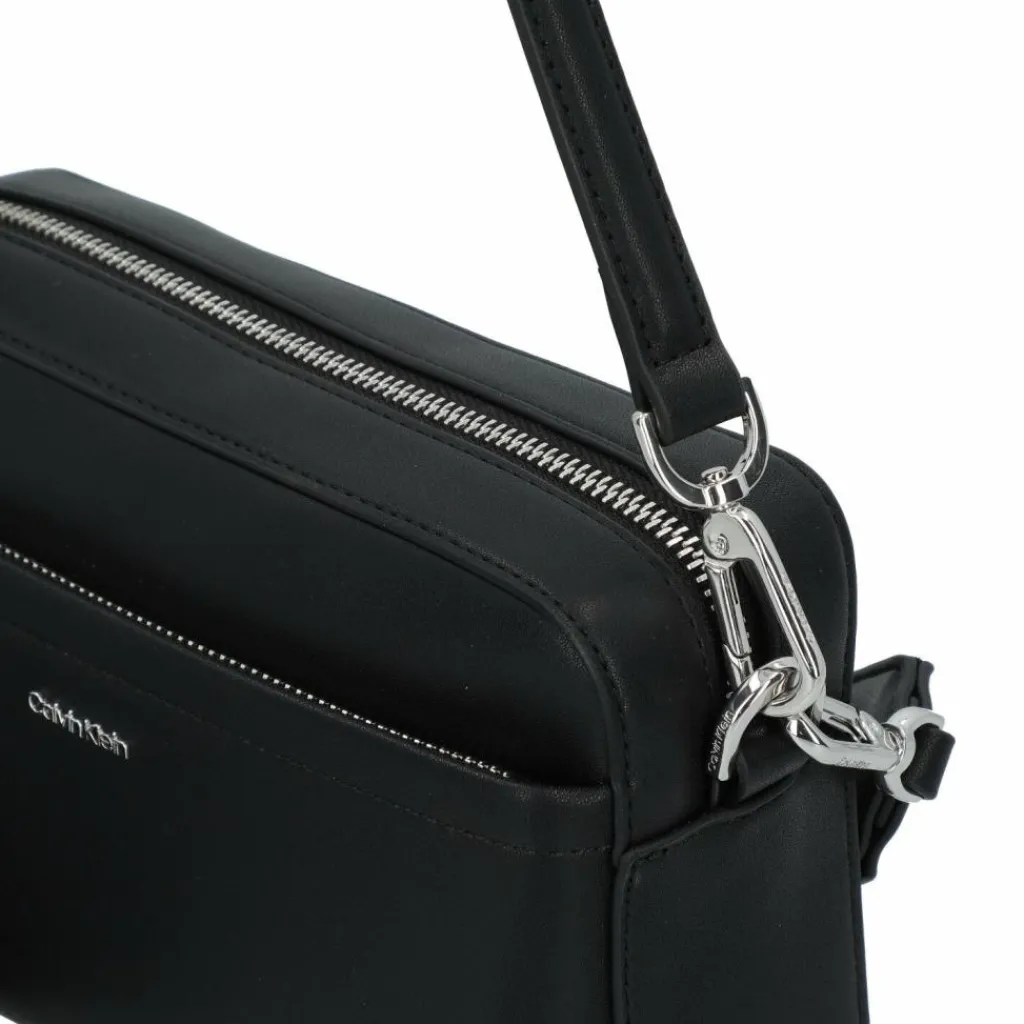 Calvin Klein CK Must Schultertasche 22 cm