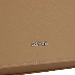 Calvin Klein CK Must Schultertasche 30 cm