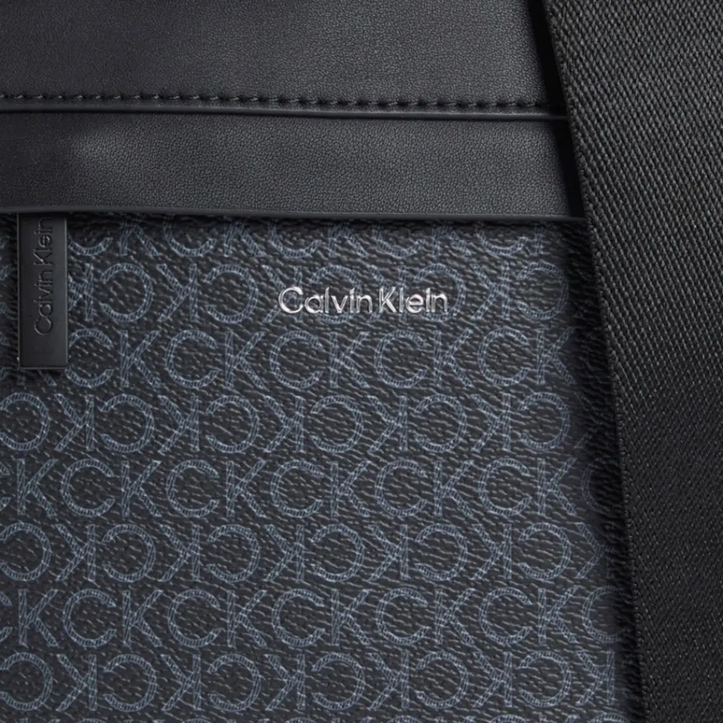 Calvin Klein CK Must Umhängetasche S 24 cm