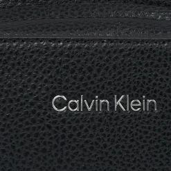 Calvin Klein Umhängetaschen<Ck Must Umhängetasche 16 cm ck black