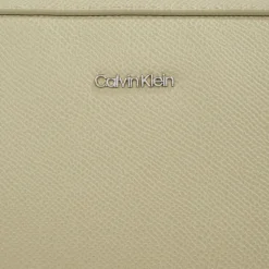 Calvin Klein Umhängetaschen<CK Must Umhängetasche 21.5 cm green