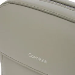 Calvin Klein Umhängetaschen<CK Sleek Umhängetasche 16.5 cm grey