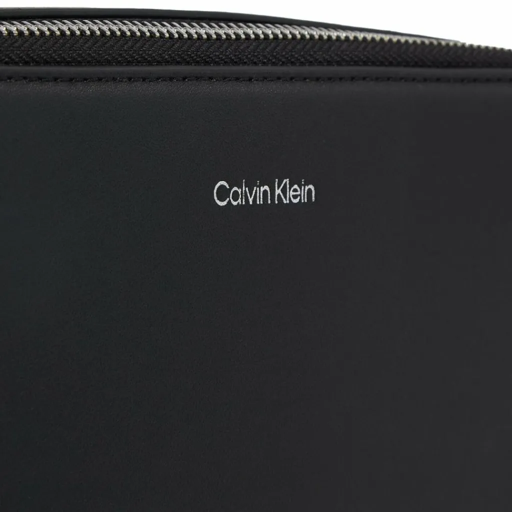Calvin Klein CK Sleek Umhängetasche 23 cm black