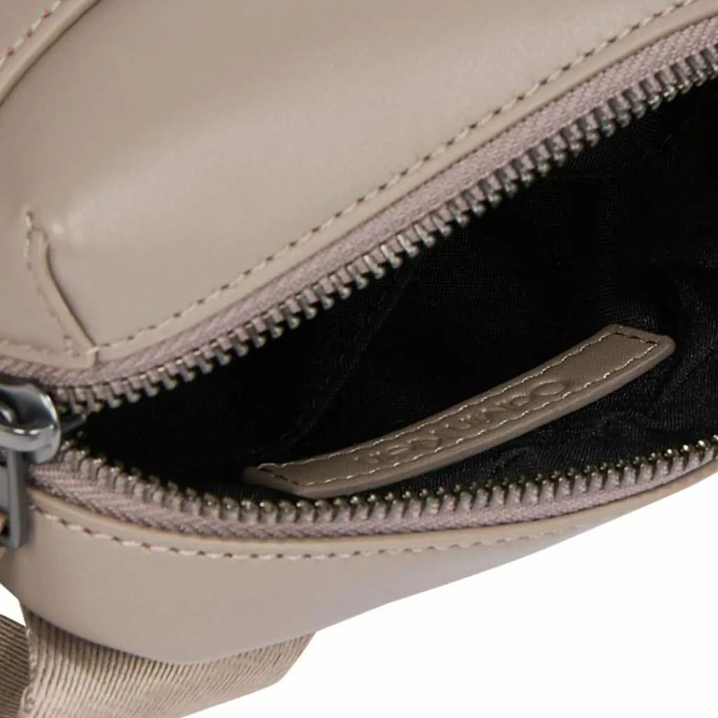 Calvin Klein Umhängetaschen<Clean Essential Umhängetasche 15.5 cm cinder