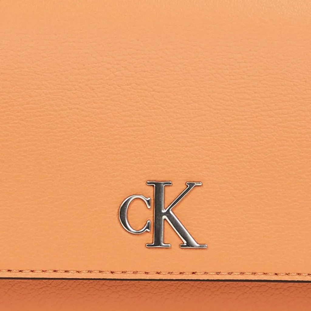 Discount Calvin Klein Jeans Minimal Monogram Umhängetasche 21 cm caramel