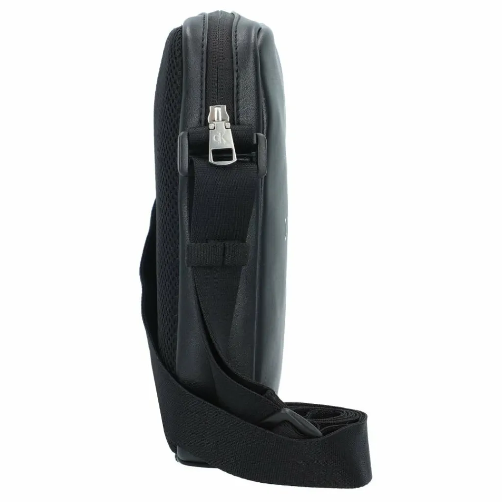 Calvin Klein Jeans Umhängetaschen<Monogram Soft Umhängetasche 18.5 cm black