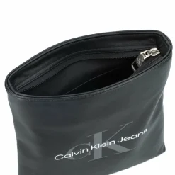 Calvin Klein Jeans Umhängetaschen<Monogram Soft Umhängetasche 18 cm black