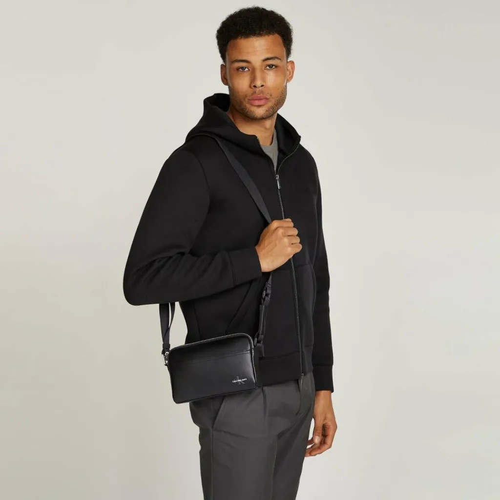 Calvin Klein Jeans Umhängetaschen<Monogram Soft Umhängetasche 24 cm black