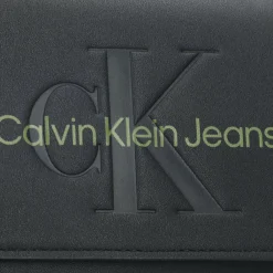 Outlet Calvin Klein Jeans Sculpted Umhängetasche 24 cm black-dark juniper