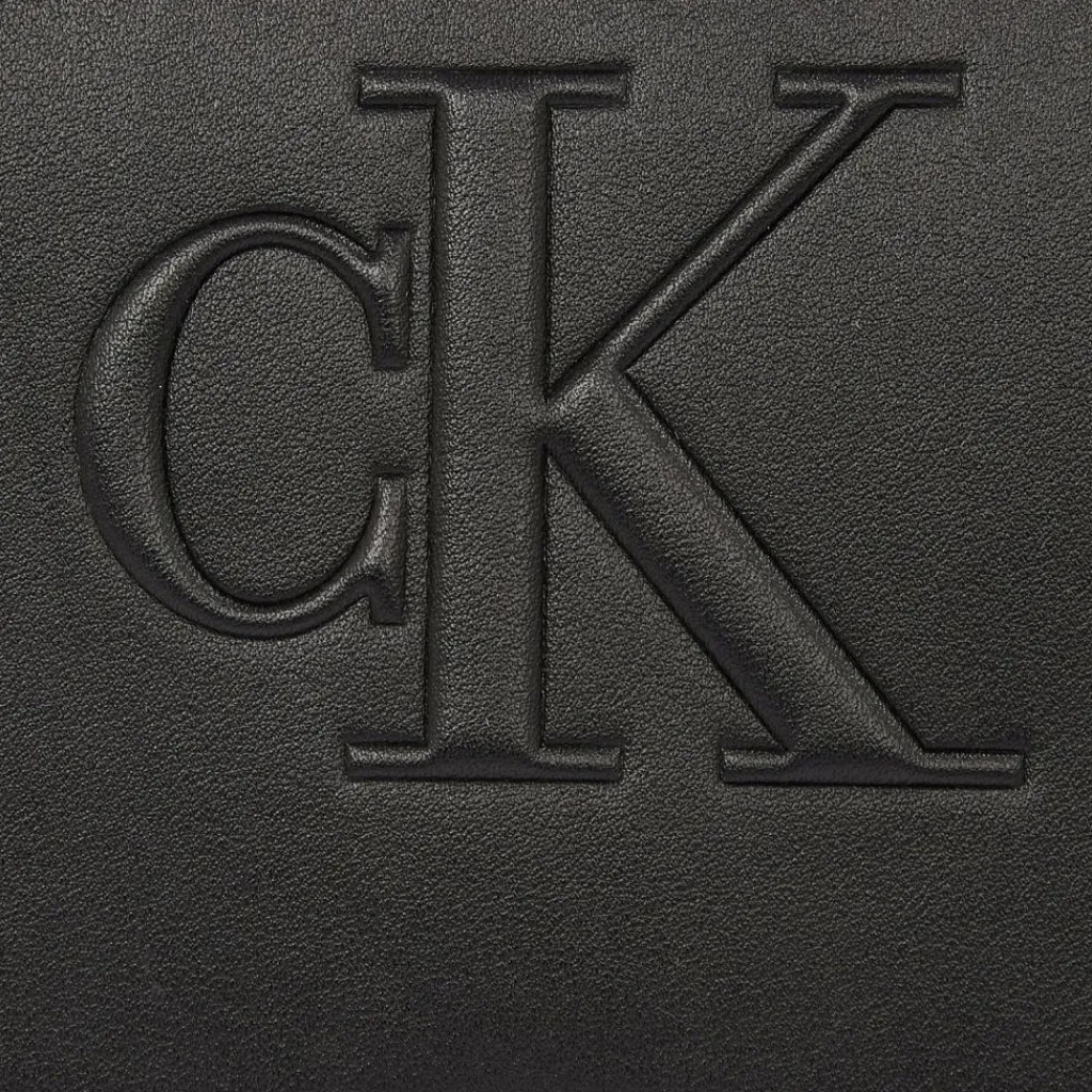 Calvin Klein Jeans Sculpted Deboss Schultertasche 25 cm