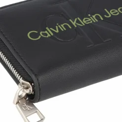 Discount Calvin Klein Jeans Sculpted Geldbörse 11 cm black-dark juniper