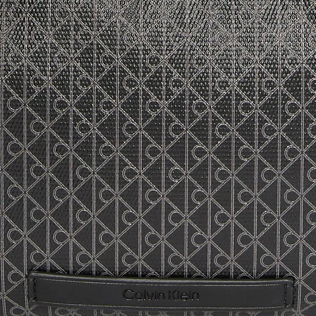 Best Calvin Klein Kulturbeutel 21 cm black