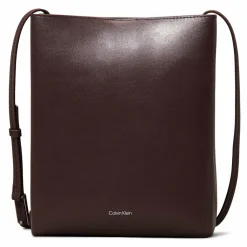 Discount Calvin Klein Line Ns Umhängetasche Leder 20 cm raisin