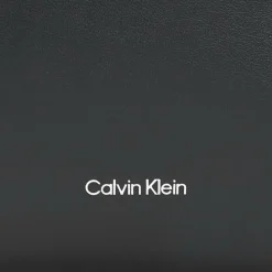 Hot Calvin Klein Line Umhängetasche Leder 24.5 cm black