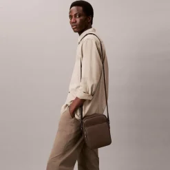 Clearance Calvin Klein Micro Pebble Umhängetasche 18 cm delicioso