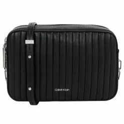 Calvin Klein Umhängetaschen<Mini Line Quilt Umhängetasche 19.5 cm black
