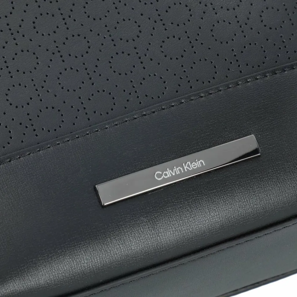 Calvin Klein Umhängetaschen<Modern Bar Umhängetasche 17 cm ck black smooth