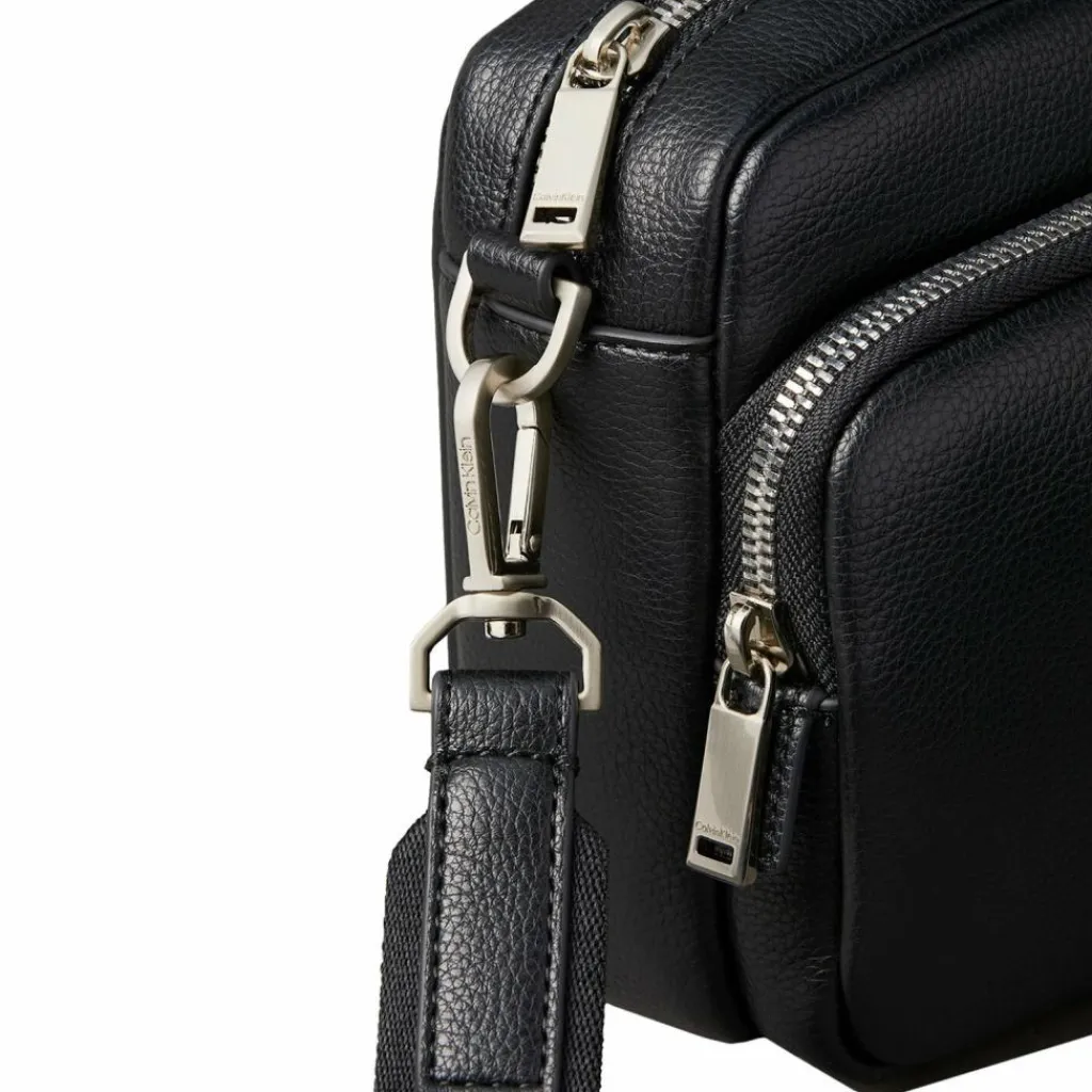 Calvin Klein Umhängetaschen<Raised Umhängetasche 26 cm black