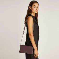 Calvin Klein Re-Lock Umhängetasche 24 cm