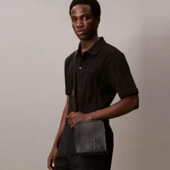 Calvin Klein Umhängetaschen<Sculpted Umhängetasche 17 cm black