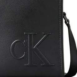 Calvin Klein Umhängetaschen<Sculpted Umhängetasche 17 cm black
