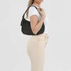 Cowboysbag Henkeltaschen|Schultertaschen<Oregon Schultertasche Leder 34 cm black