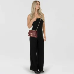 Discount DKNY Minna Schultertasche Leder 22 cm garnet