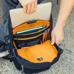 Discount Gregory Rhune 22 Daypack 48 cm Laptopfach carbon black