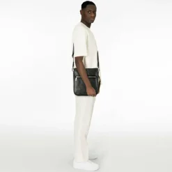 Guess Umhängetaschen<Milano Umhängetasche 22 cm black