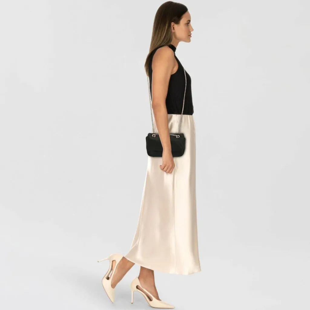 Guess Schultertaschen<Sunetra Schultertasche 20 cm black