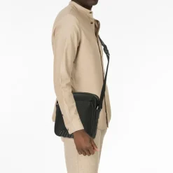 Guess Umhängetaschen<Torino Umhängetasche 24 cm black