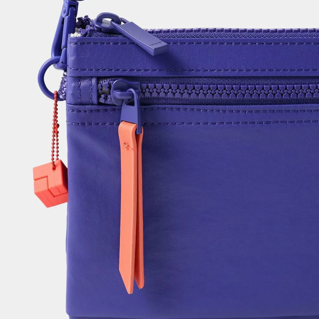 Online Hedgren Inner City Emma Umhängetasche RFID 24 cm creased royal blue