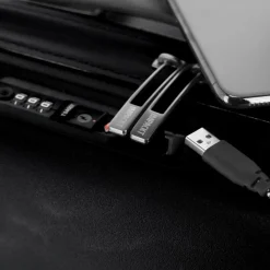 Outlet IMPACKT IP1 4 Rollen Kabinentrolley 55 cm black