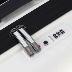 IMPACKT Hartgepäck|4-Rollen Koffer<IP1 4 Rollen Trolley 67 cm polar white 1