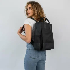 Sale Johnny Urban Eco Series Jona Daypack 40 cm Laptopfach black
