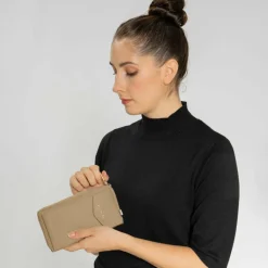 Outlet Lazarotti Bologna Leather Handytasche Leder 11 cm sand