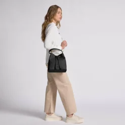 Lazarotti Schultertaschen|Henkeltaschen<Bologna Leather Beuteltasche Leder 25 cm black