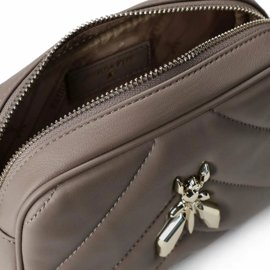 Patrizia Pepe Fly Padded Umhängetasche Leder 19.5 cm