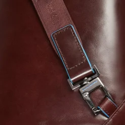Outlet Piquadro Blue Square Mini Bag Umhängetasche Leder 17 cm mahogany