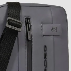 Piquadro Urban Umhängetasche Leder 22 cm