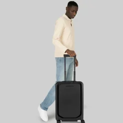 Outlet Porsche Design Voyager 3.0 4 Rollen Kabinentrolley S 55 cm Laptopfach mit Dehnfalte black